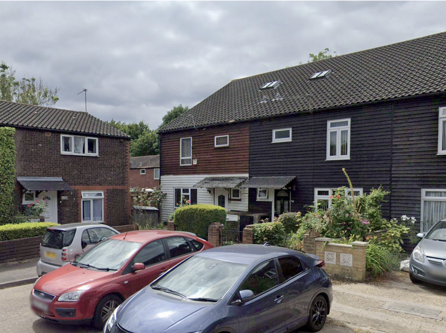 5 bed property in Maple Close, Hayes